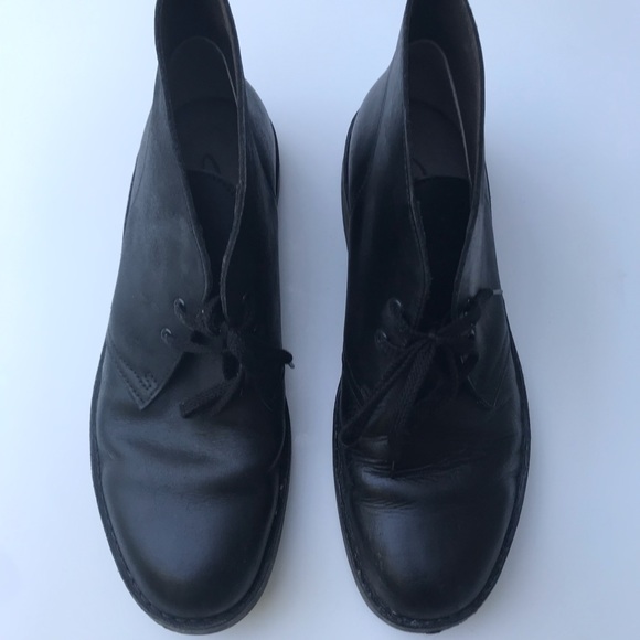 clarks black chukka boots